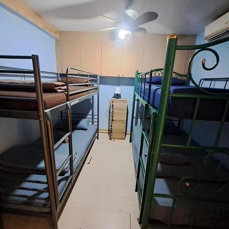 Sura Hostel Bangkok Near Mrt Phra Ram 9 Exterior foto