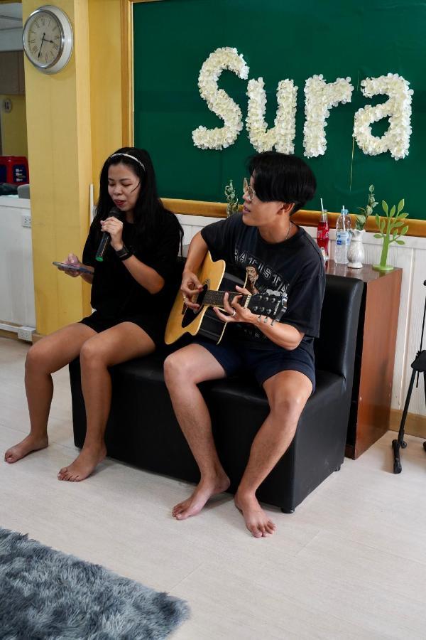 Sura Hostel Bangkok Near Mrt Phra Ram 9 Exterior foto