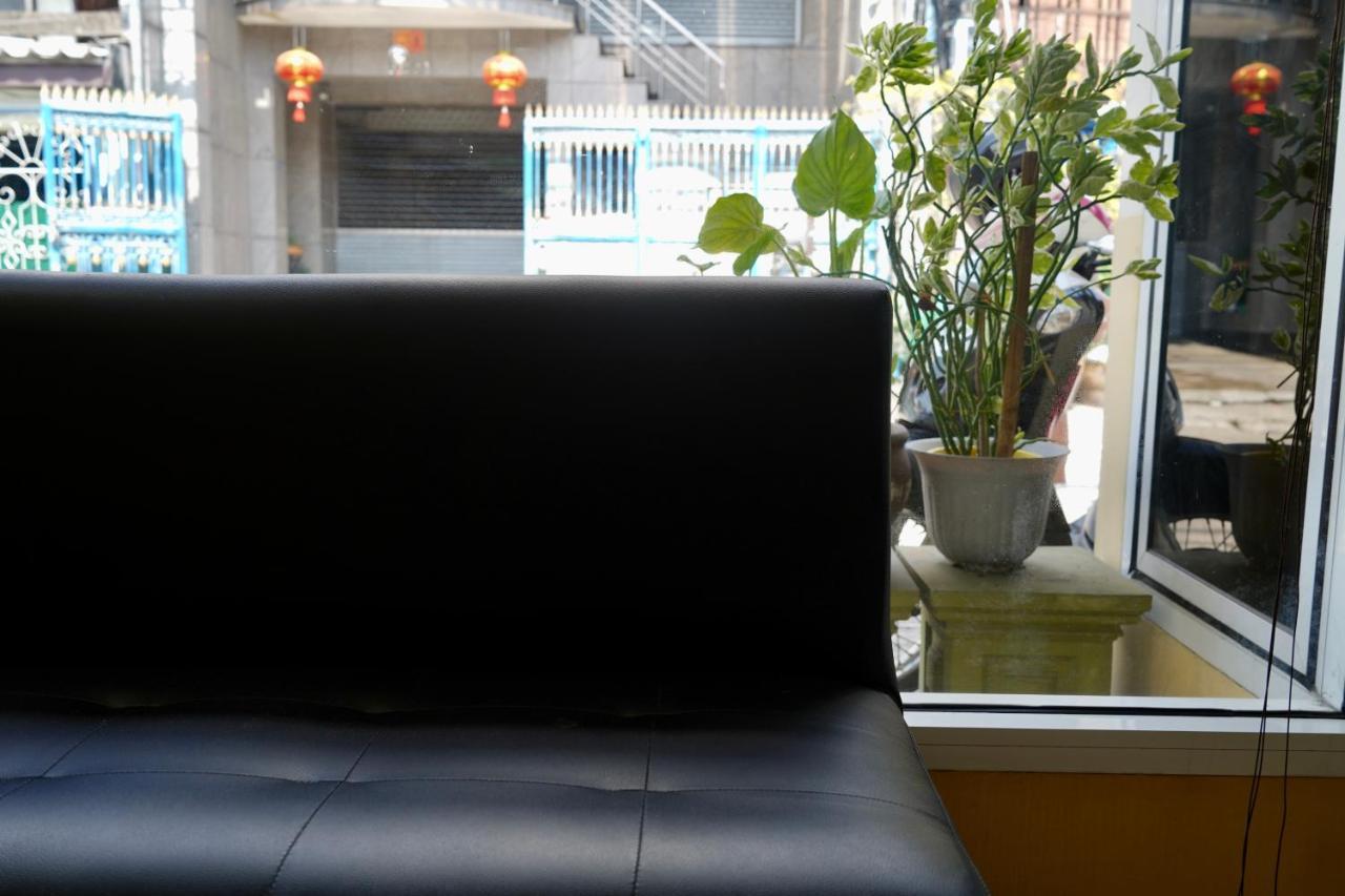 Sura Hostel Bangkok Near Mrt Phra Ram 9 Exterior foto